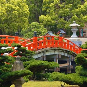 Meet your Posher, Dennis